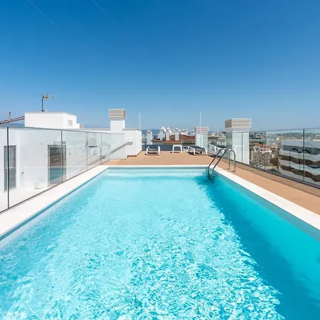 Appartement Modern 2br W Rooftop Pool & Parking By Lovelystay *
