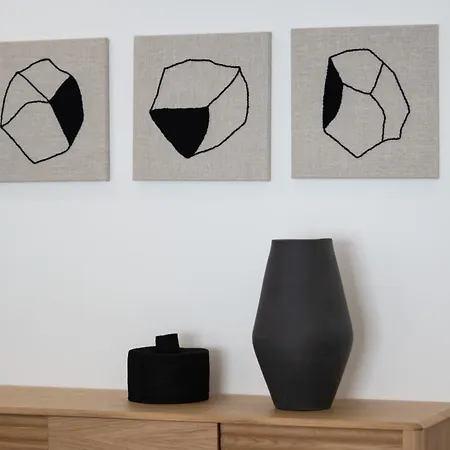 Modern 2br W Rooftop Pool & Parking By Lovelystay * Lagos