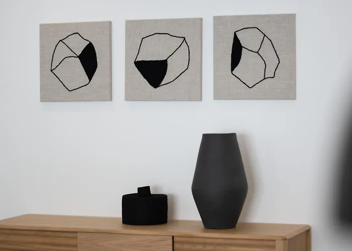 Modern 2br W Rooftop Pool & Parking By Lovelystay * ラゴス