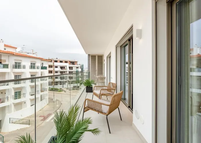 アパート Modern 2br W Rooftop Pool & Parking By Lovelystay