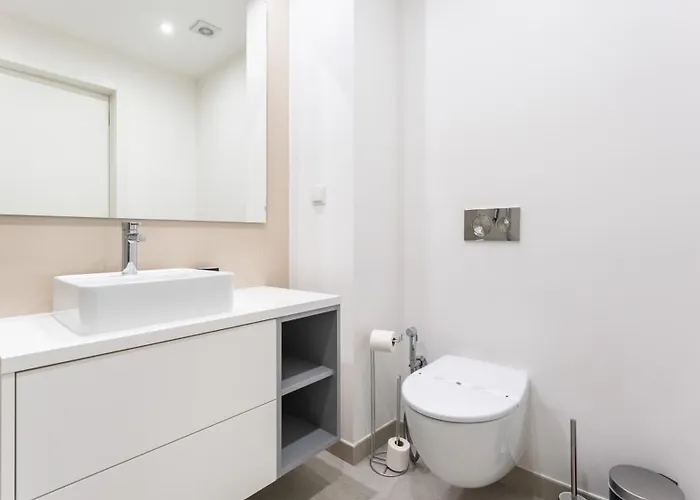 アパート Modern 2br W Rooftop Pool & Parking By Lovelystay *